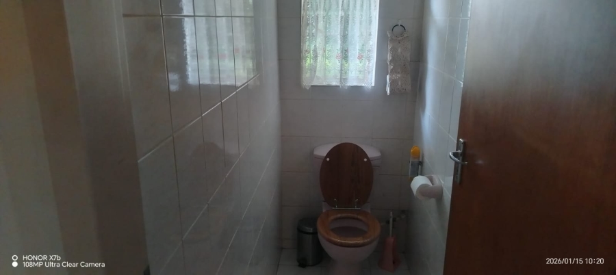 3 Bedroom Property for Sale in Kroonheuwel Free State